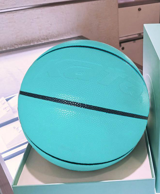 High Quality Basketball Ball O – Sports Equipment Poster recenzja i cena